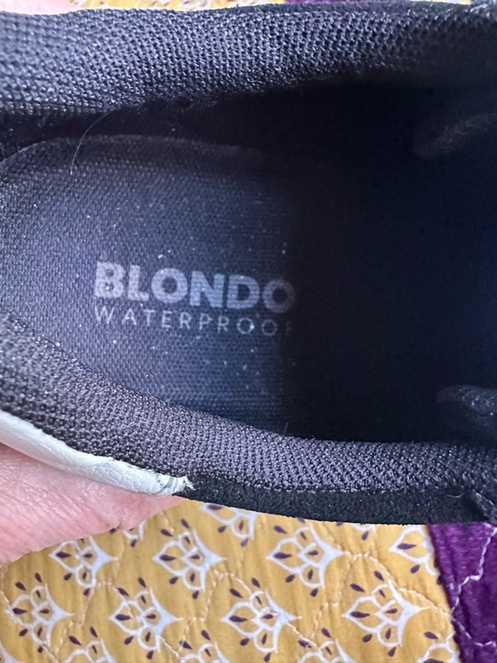 Blondo Remmie Black Suede Waterproof Sneakers Sz 9.5 NWOB - Picture 10 of 10